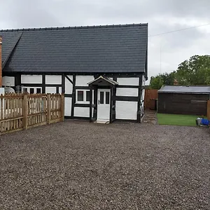 Characterful 2 Bed Cottage, Quiet Village Setting , Ashleworth United Kingdom