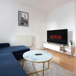 Unique Center With Free Parking , Southampton United Kingdom